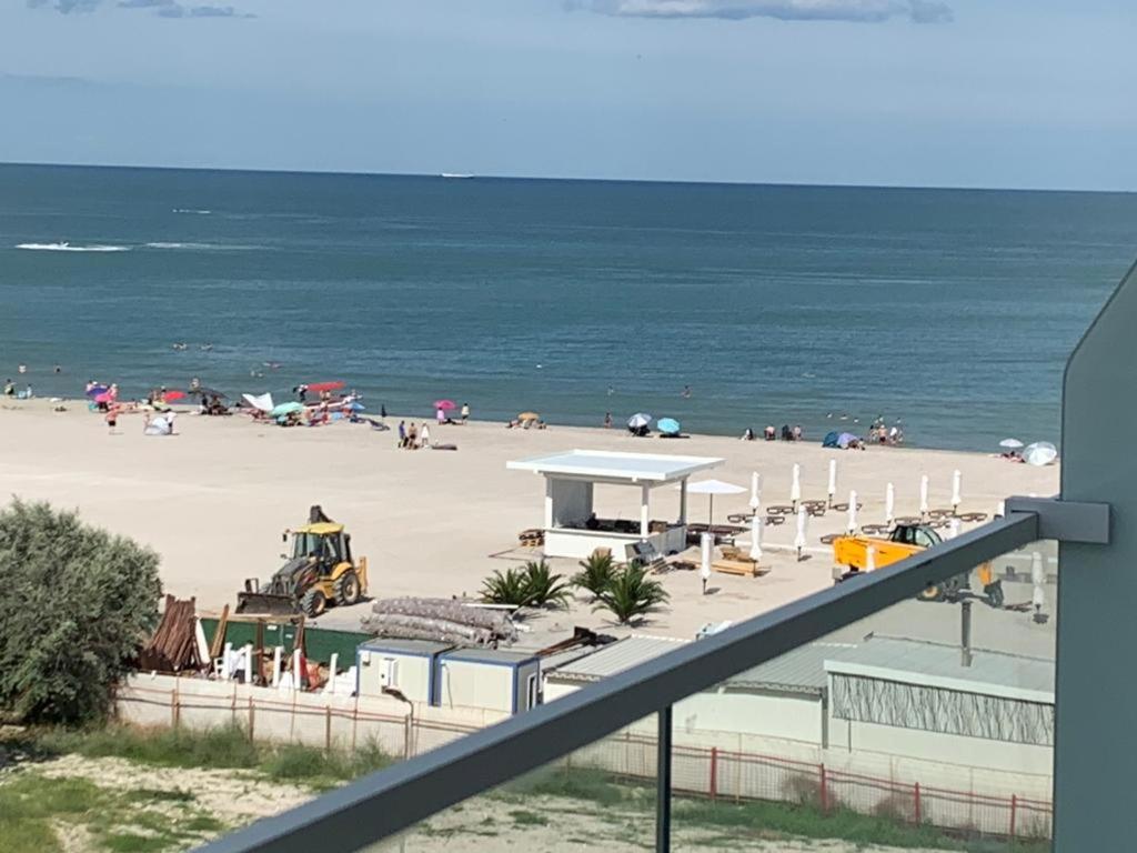 White Tower Mamaia Prestige Apartments ภายนอก รูปภาพ