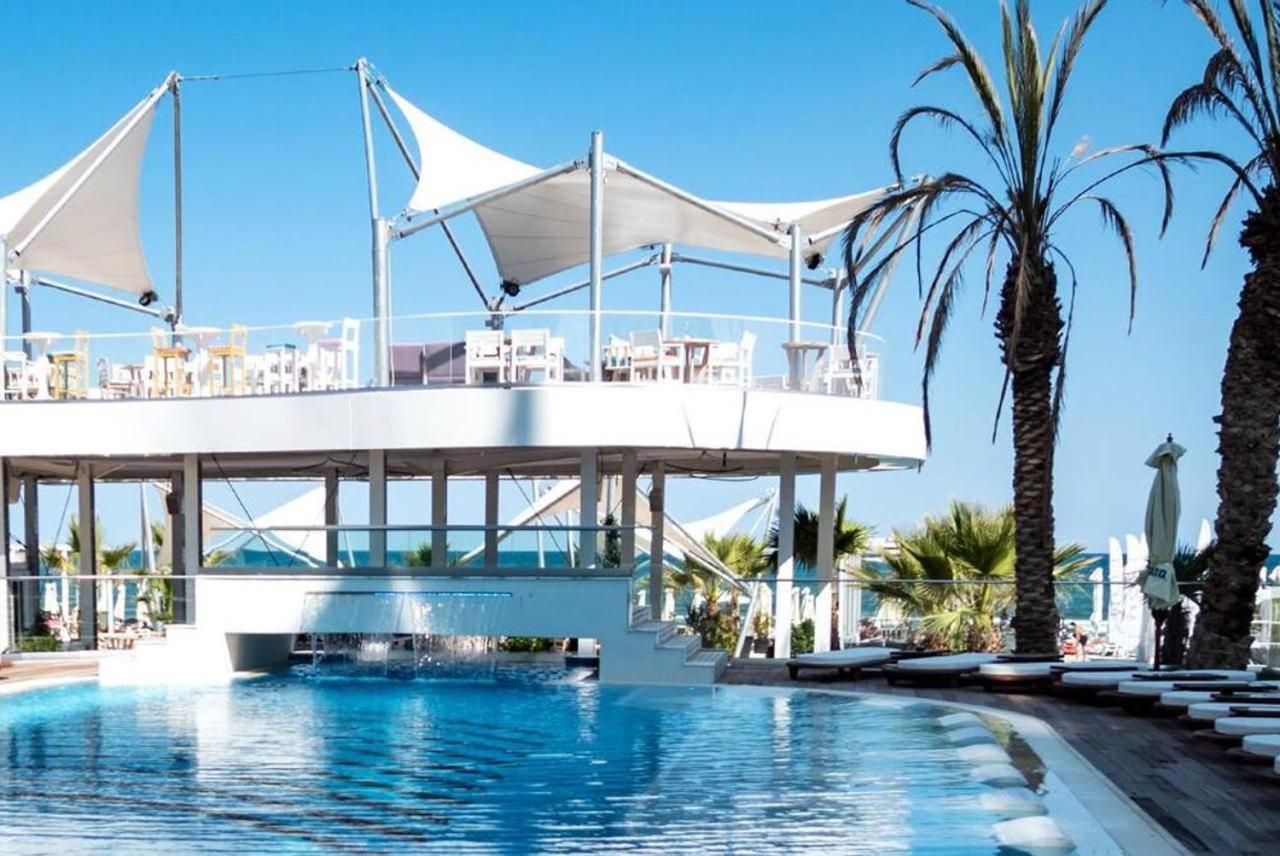 White Tower Mamaia Prestige Apartments ห้อง รูปภาพ