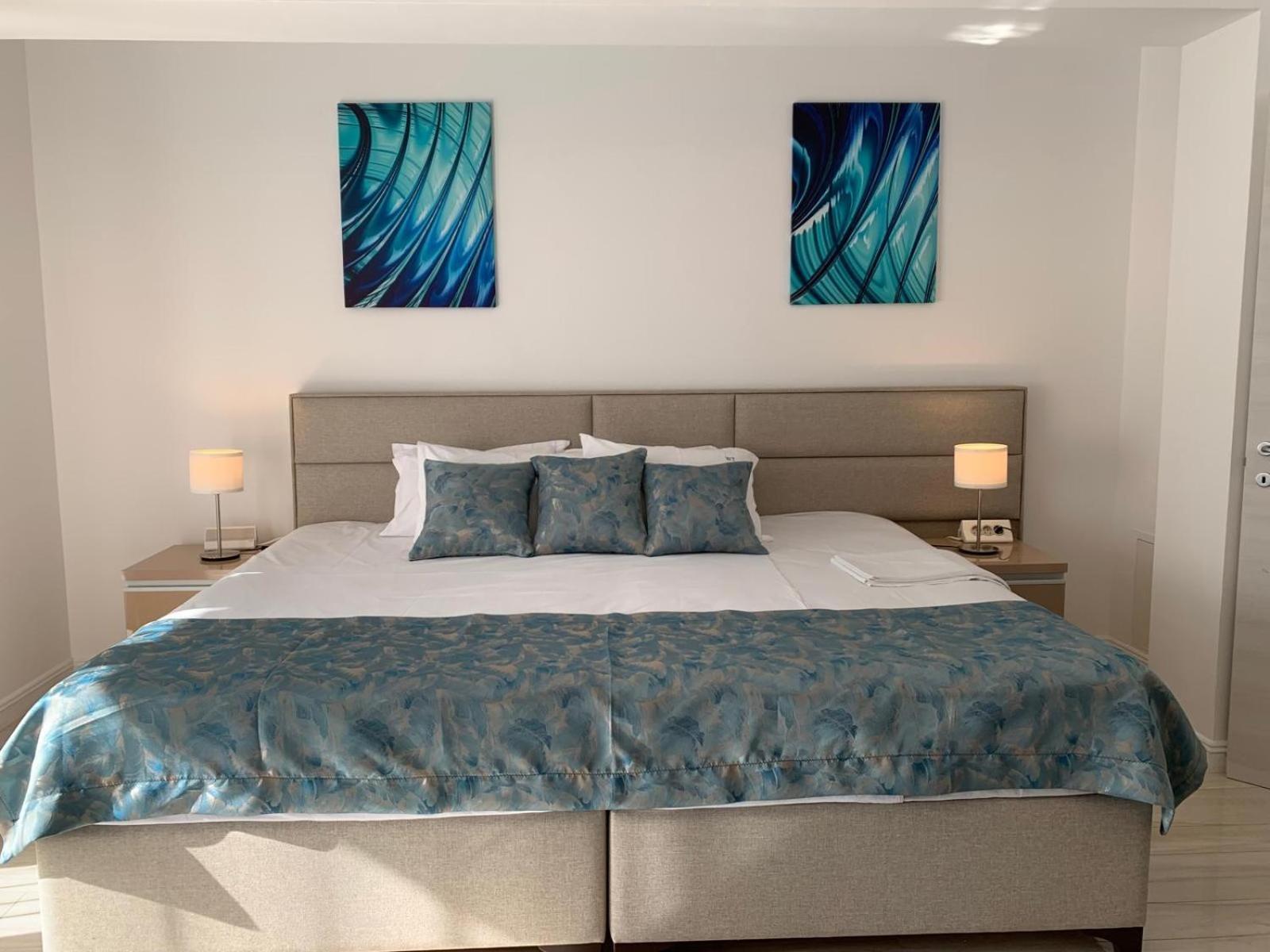 White Tower Mamaia Prestige Apartments ภายนอก รูปภาพ